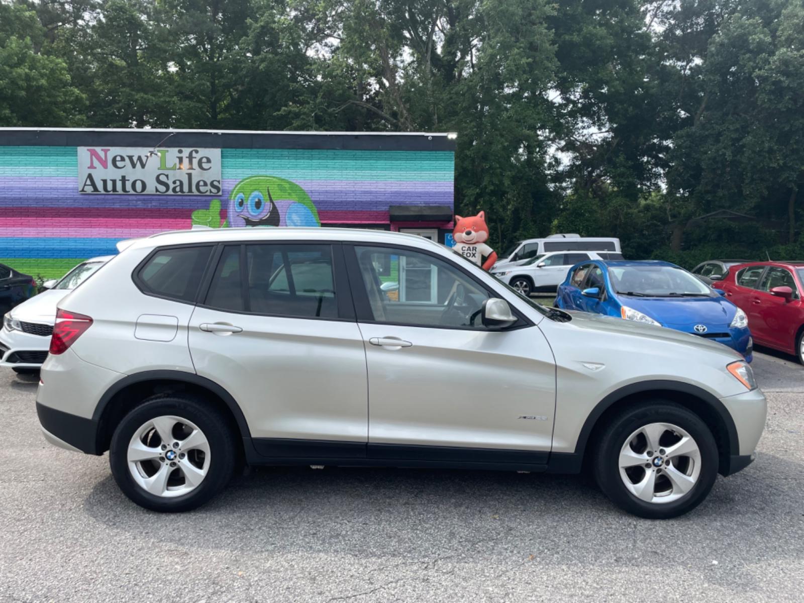 2012 SILVER BMW X3 XDRIVE28I (5UXWX5C53CL) with an 3.0L engine, Automatic transmission, located at 5103 Dorchester Rd., Charleston, SC, 29418-5607, (843) 767-1122, 36.245171, -115.228050 - Clean & Spacious interior with Leather, CD/AUX/USB, Dual Climate Control, Power Everything (windows, locks, mirrors), Power Liftgate, Push Button Start, Keyless Entry, Alloy Wheels, Spacious Cargo. Local Trade-in!! 114k miles Located at New Life Auto Sales! 2023 WINNER for Post & Courier's Charlest - Photo #7